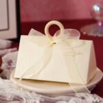 Cream triangle box (pack of 5pcs)