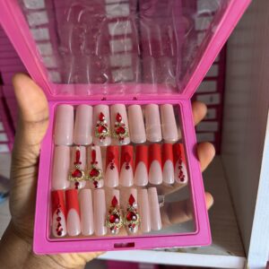 P5 (24 Press on on nail tips & installation kit)