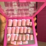 P7 (24 Press on on nail tips & installation kit)