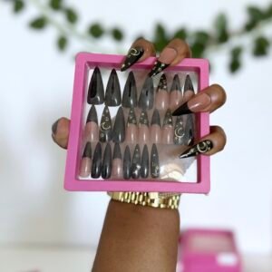 P28 press on nails (24 nail tips and free prep kit)