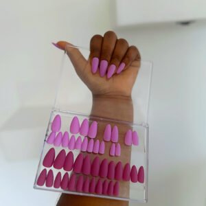 P81 press on nails (48 nail tips and free installation kit)