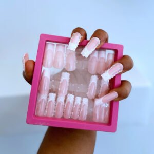 P65 (24 Press on on nail tips & installation kit)
