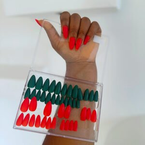 P86 (48 Press on on nail tips & installation kit)
