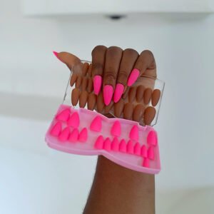 P90 (48 Press on on nail tips & installation kit)