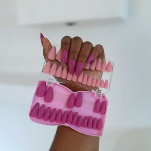 P93 (48 Press on on nail tips & installation kit)